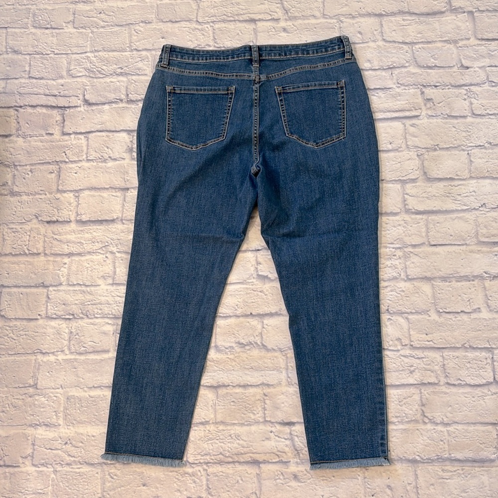 a.n.a Front Seam Skinny Raw Hem Cropped Denim Blue Jeans Plus Size 16 - Picture 7 of 11